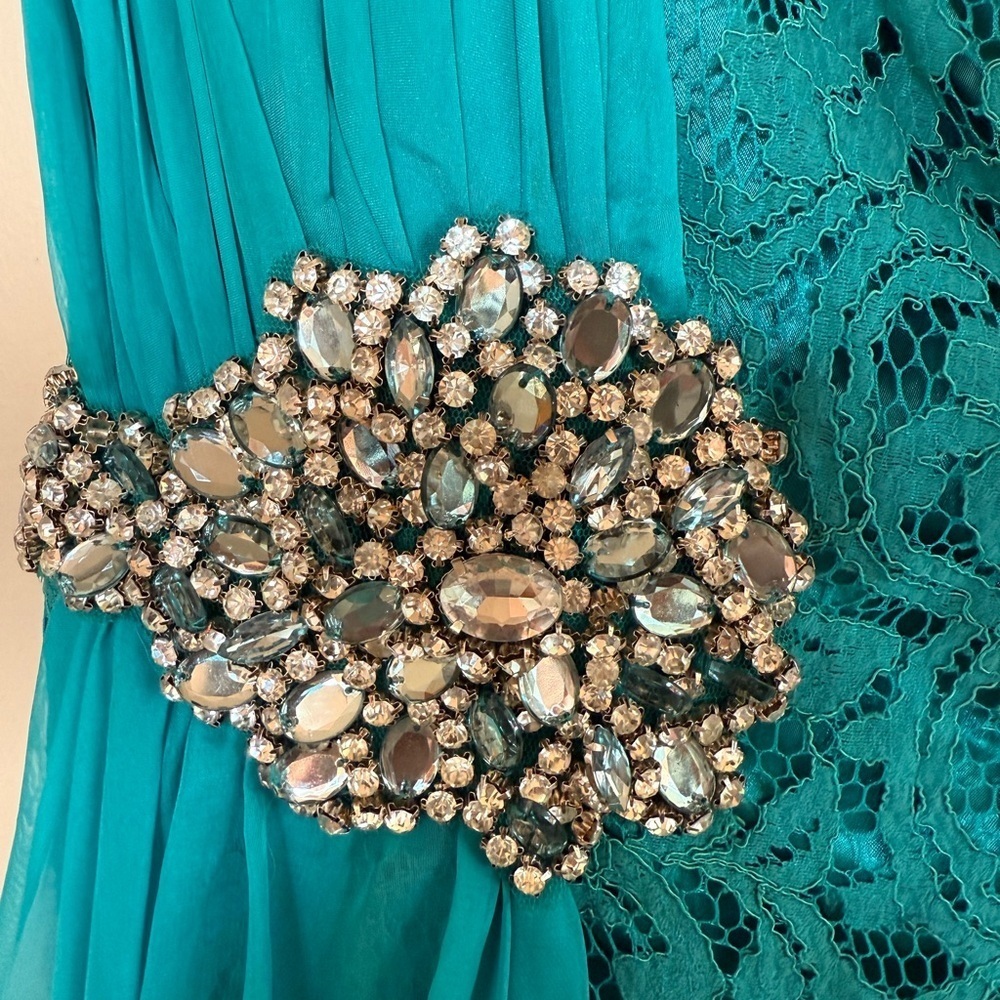 Elegant Teal Lace Evening Gown - Picture 6 of 13